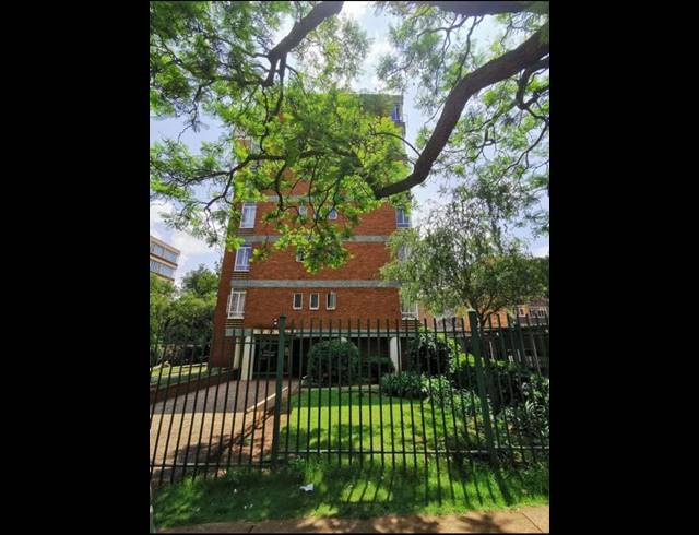 3 BEDROOM APARTMENT FOR SALE IN ARCADIA